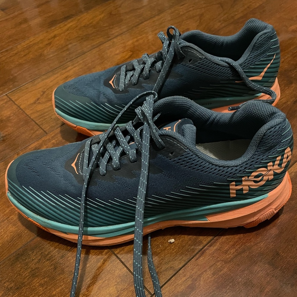 Hoka Women’s Torrent 2 Size 8 - worn twice!